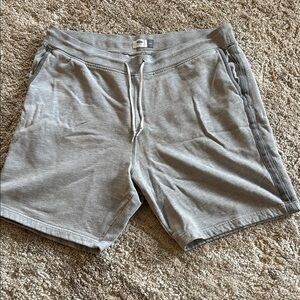 🍍OLD NAVY ACTIVE SHORTS 🍍-GRAY-POCKETS-DRAWSTRING 🍍SZ XL🍍8” inseam🍍